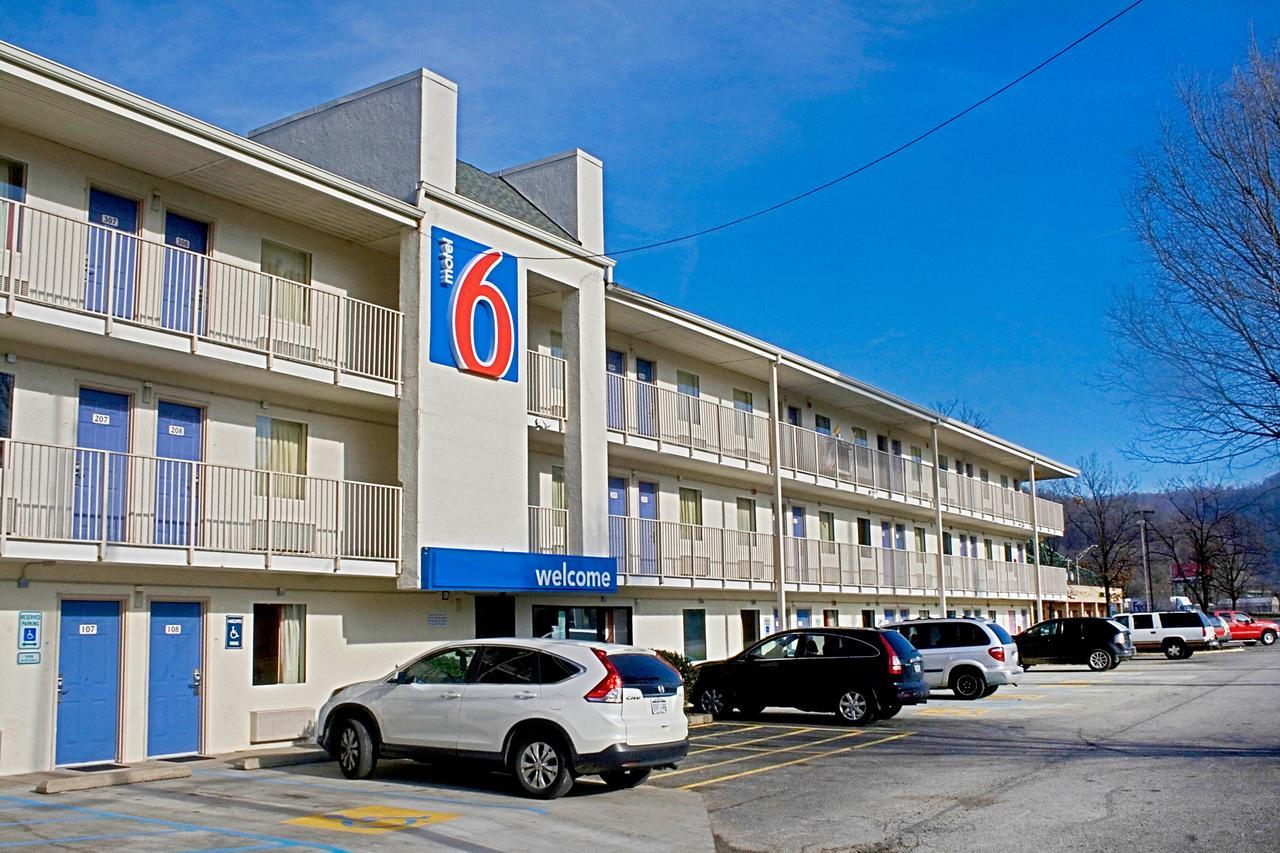 Days Inn By Wyndham Charleston Wv 外观 照片